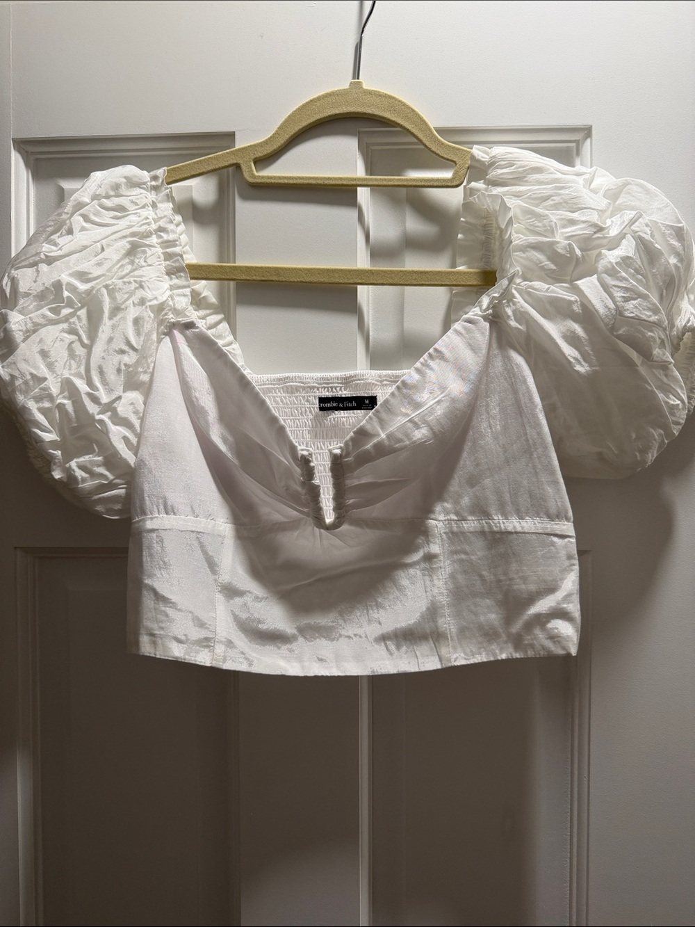 Abercrombie & Fitch White Puff Sleeve Crop Top